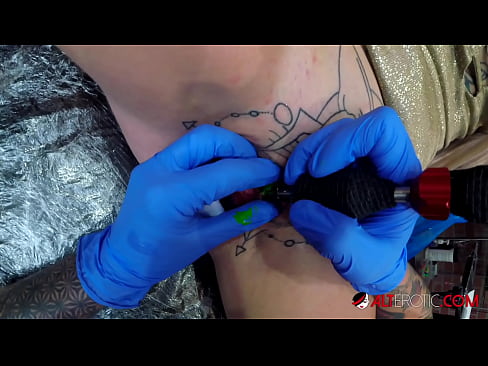 ❤️ Sully Savage oo aad u tattooed ayaa Kintirkeeda ku sawirtay tattoo ️❌  Galmada dabada ❌️